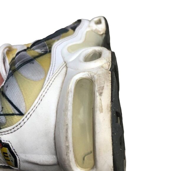 Rare 2018 Nike Air Max Plus La Requin White Size 10.5 - Picture 9 of 15